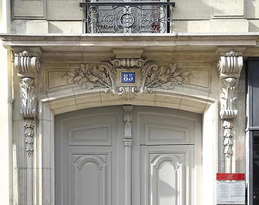 Le85 Paris Bed and Breakfast 0*,