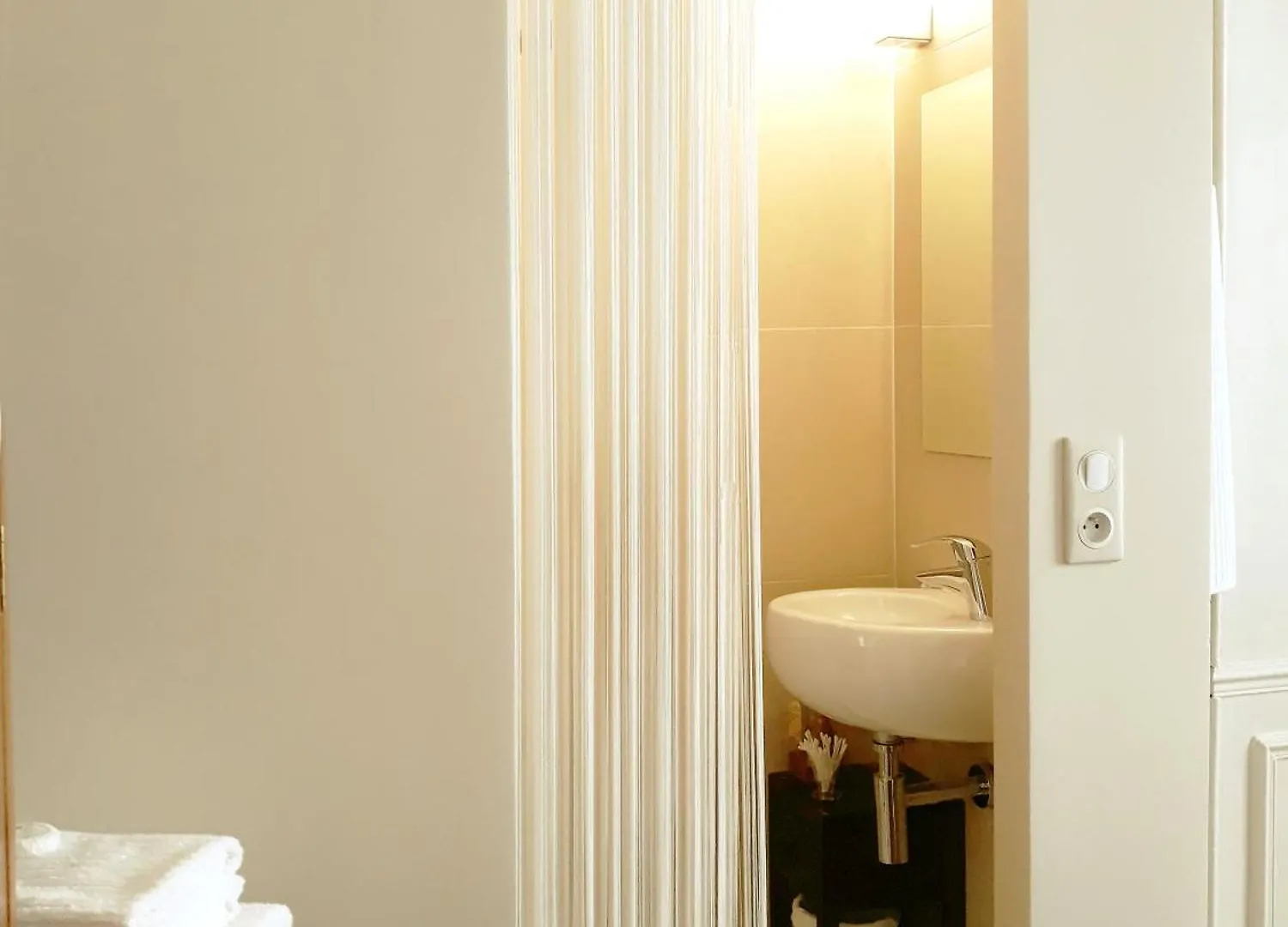 Bed & Breakfast Le85 Paris Bed and Breakfast Frankrike
